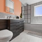 LEV1460PEM BATHROOM.jpg