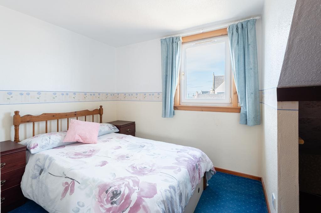 CUP1483SEG BEDROOM 4.jpg