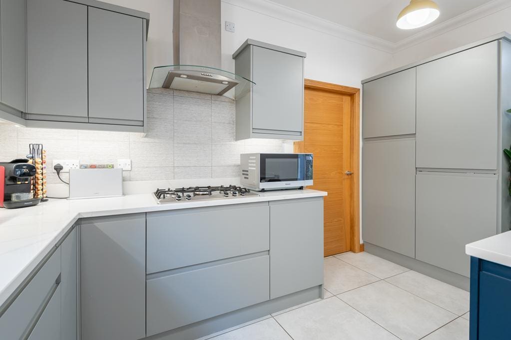 LEV1477PEM KITCHEN TO UTILITY.jpg