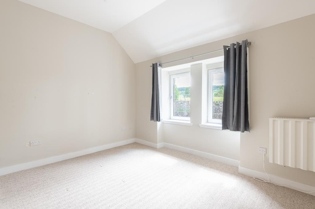 CUP1489SEG BEDROOM 1.jpg