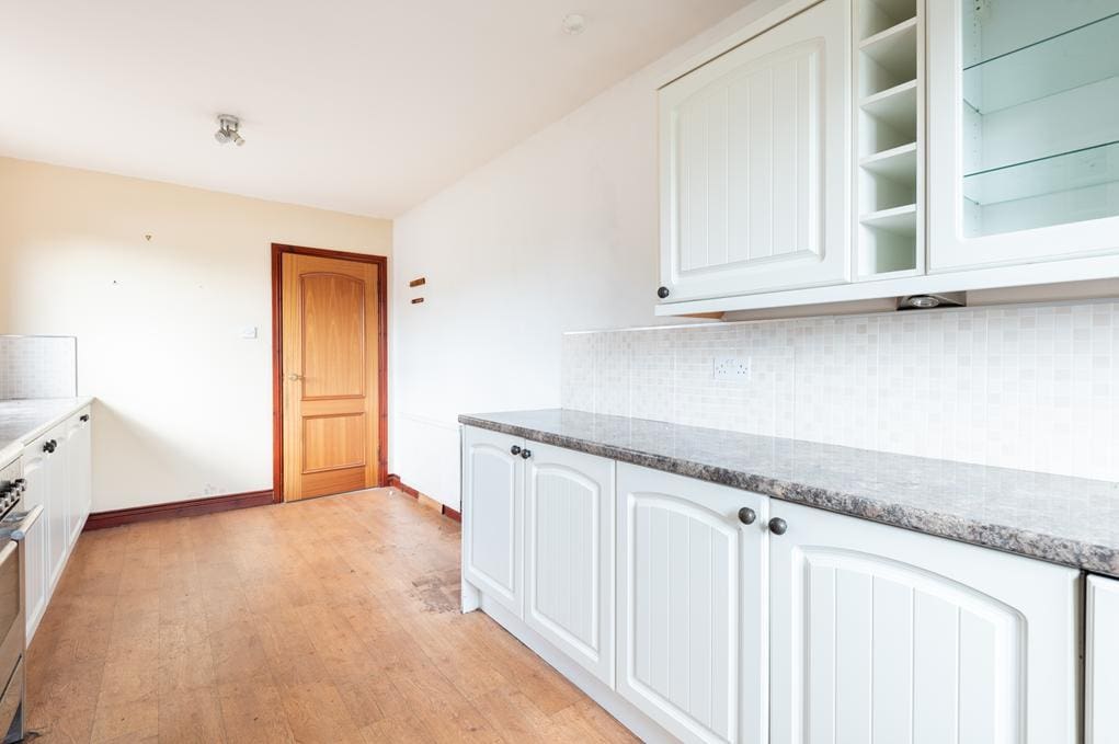 CUP1484SEG KITCHEN AGAIN.jpg