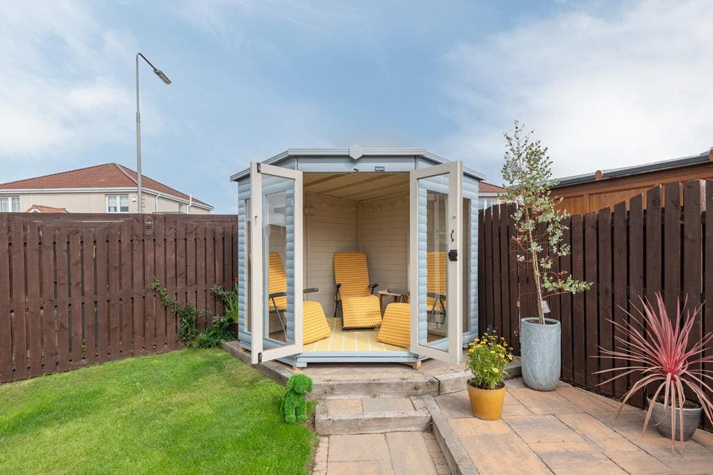 LEV1488PEM SUMMER HOUSE.jpg