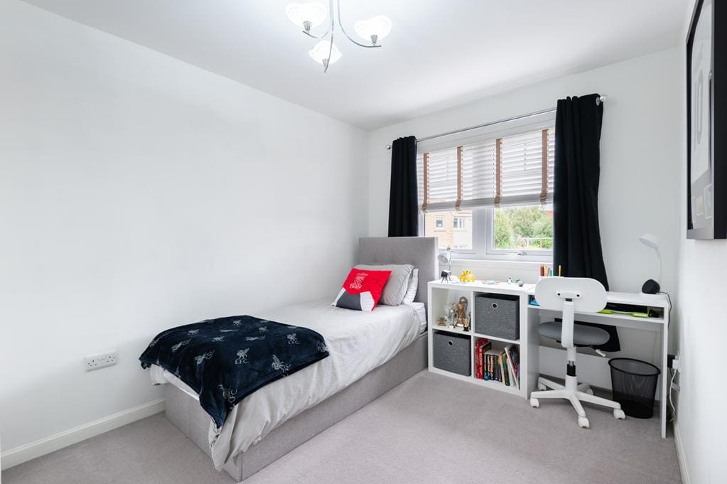 LEV1488PEM BEDROOM 3.jpg