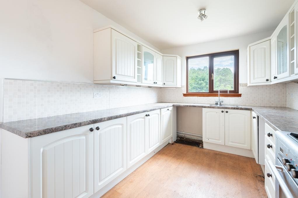 CUP1484SEG KITCHEN DETAIL.jpg