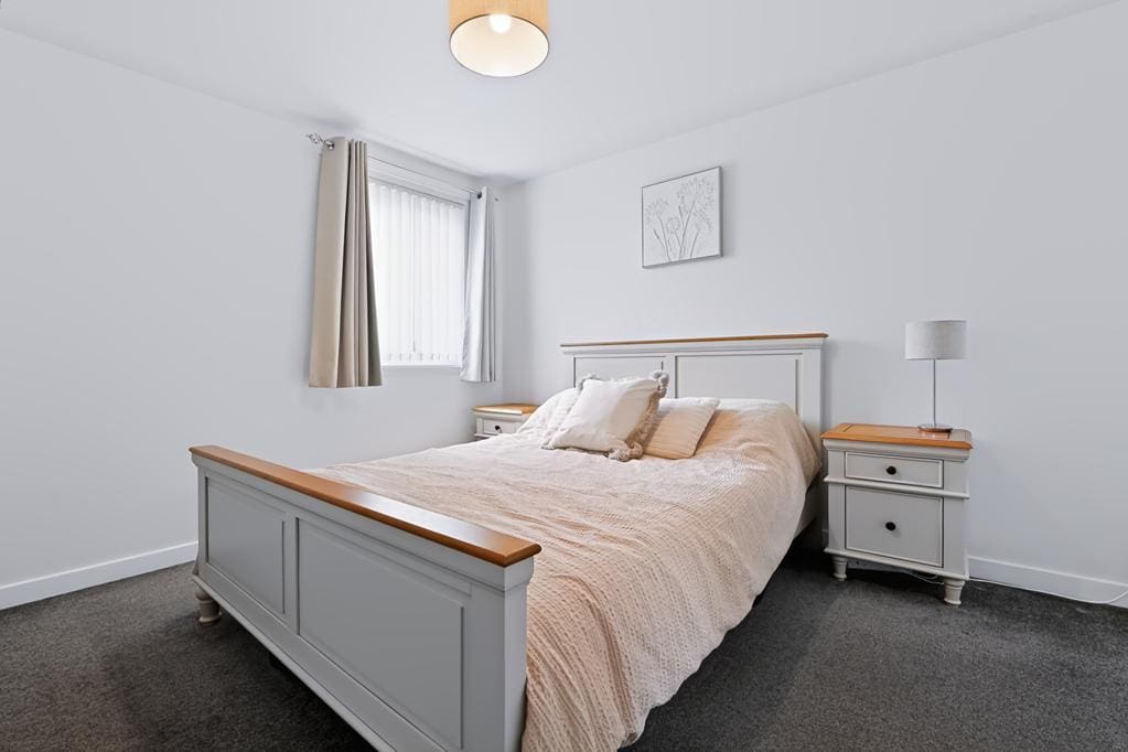 CUP1511PEM BEDROOM 1.jpg