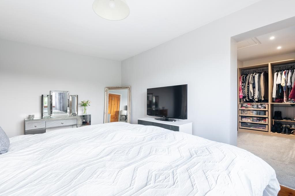 CUP1509SEG MASTER BEDROOM AGAIN.jpg