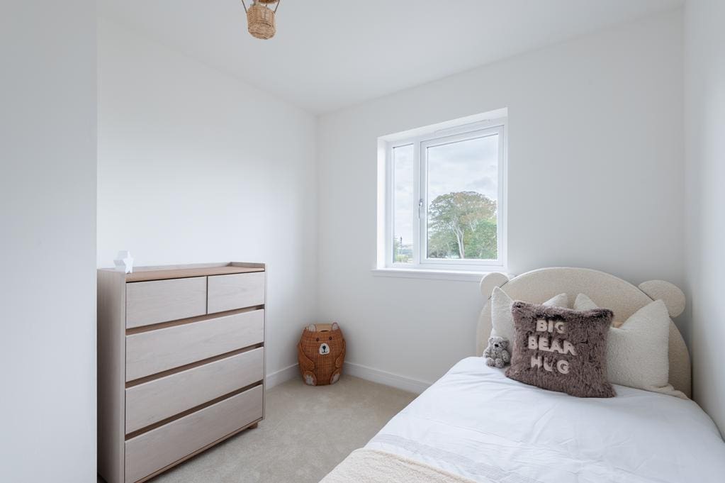CUP1505PEM BEDROOM 3.jpg