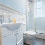 LEV1498PEM SHOWER ROOM