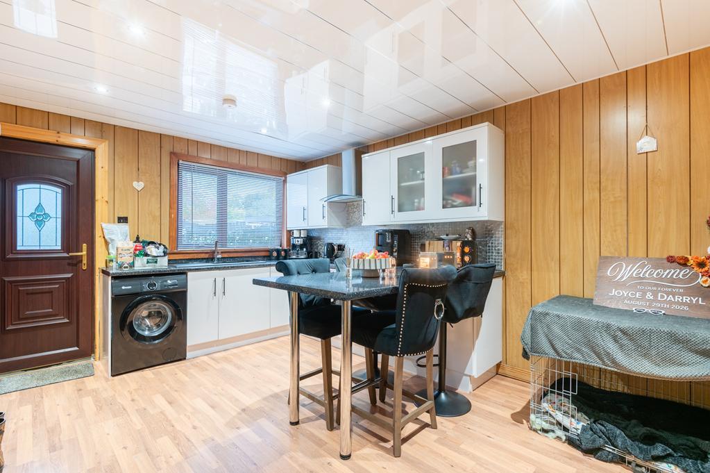 LEV1511JMP DINING KITCHEN.jpg