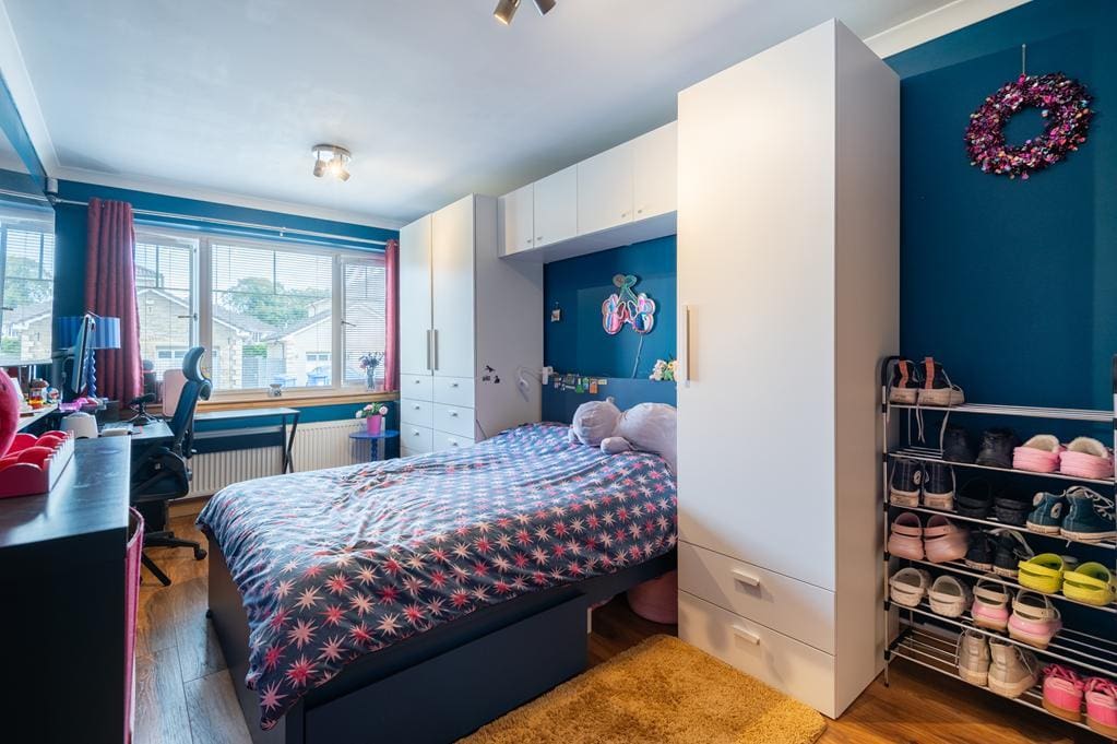LEV1502JMP BEDROOM 5.jpg