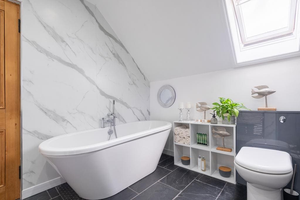 CUP1513JMP BATHROOM DETAIL 2.jpg