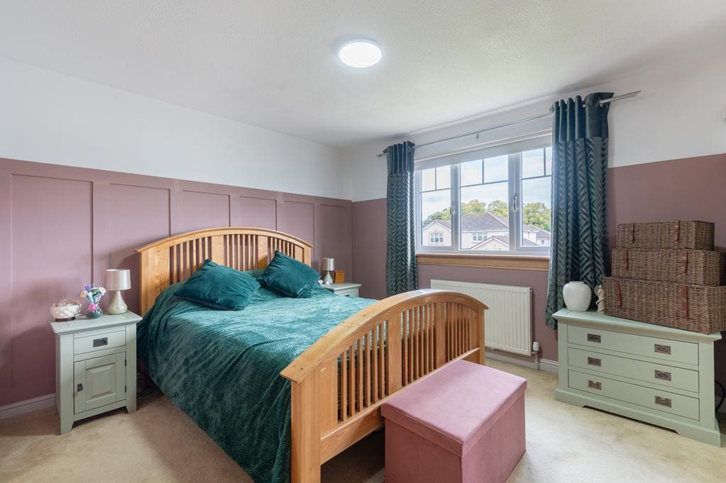 LEV1502JMP MASTER BEDROOM.jpg