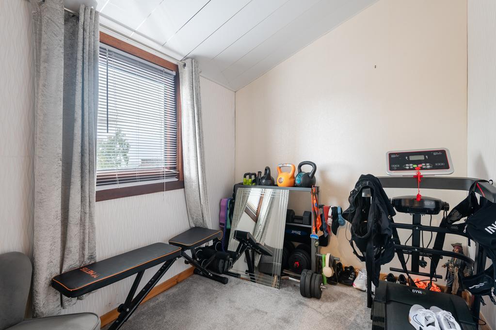 LEV1511JMP BEDROOM 1.jpg