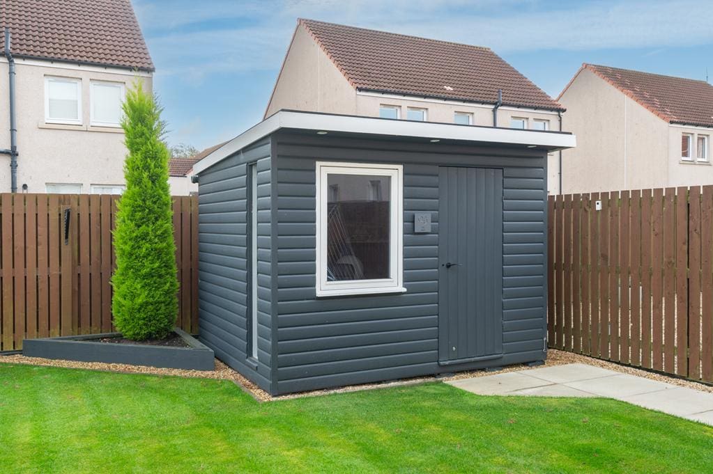 GARDEN ROOM